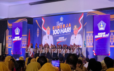 Penampilan Memukau Musik Bambu oleh Siswa SMP Negeri 12 Kendari dalam Ekspose 100 Hari Kerja Wali Kota dan Wakil Wali Kota Kendari